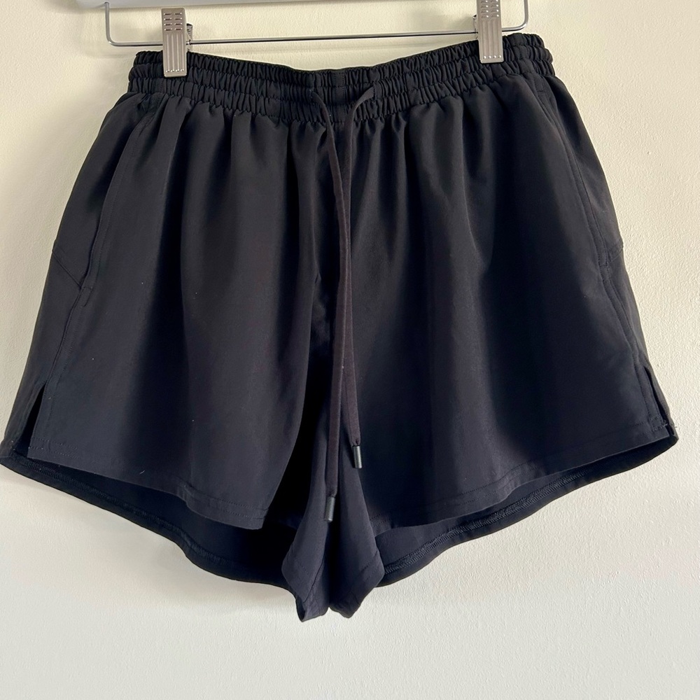 lululemon athletica Black Athletic Shorts - Picture 3 of 4
